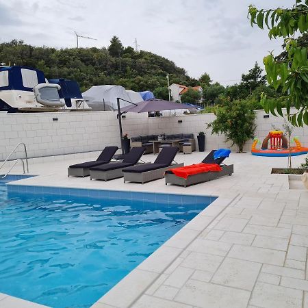 Apartments Nada Mundanije ภายนอก รูปภาพ