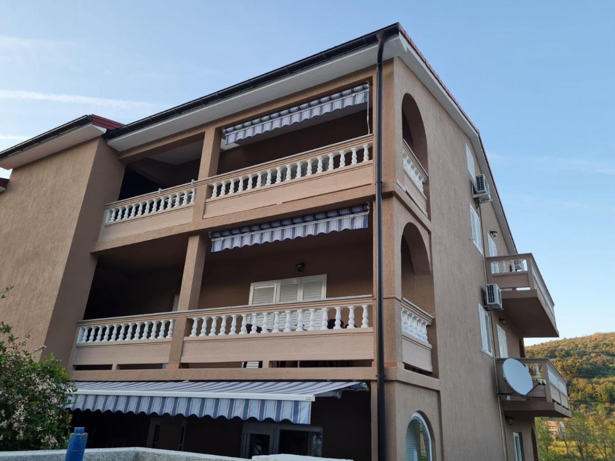 Apartments Nada Mundanije ภายนอก รูปภาพ