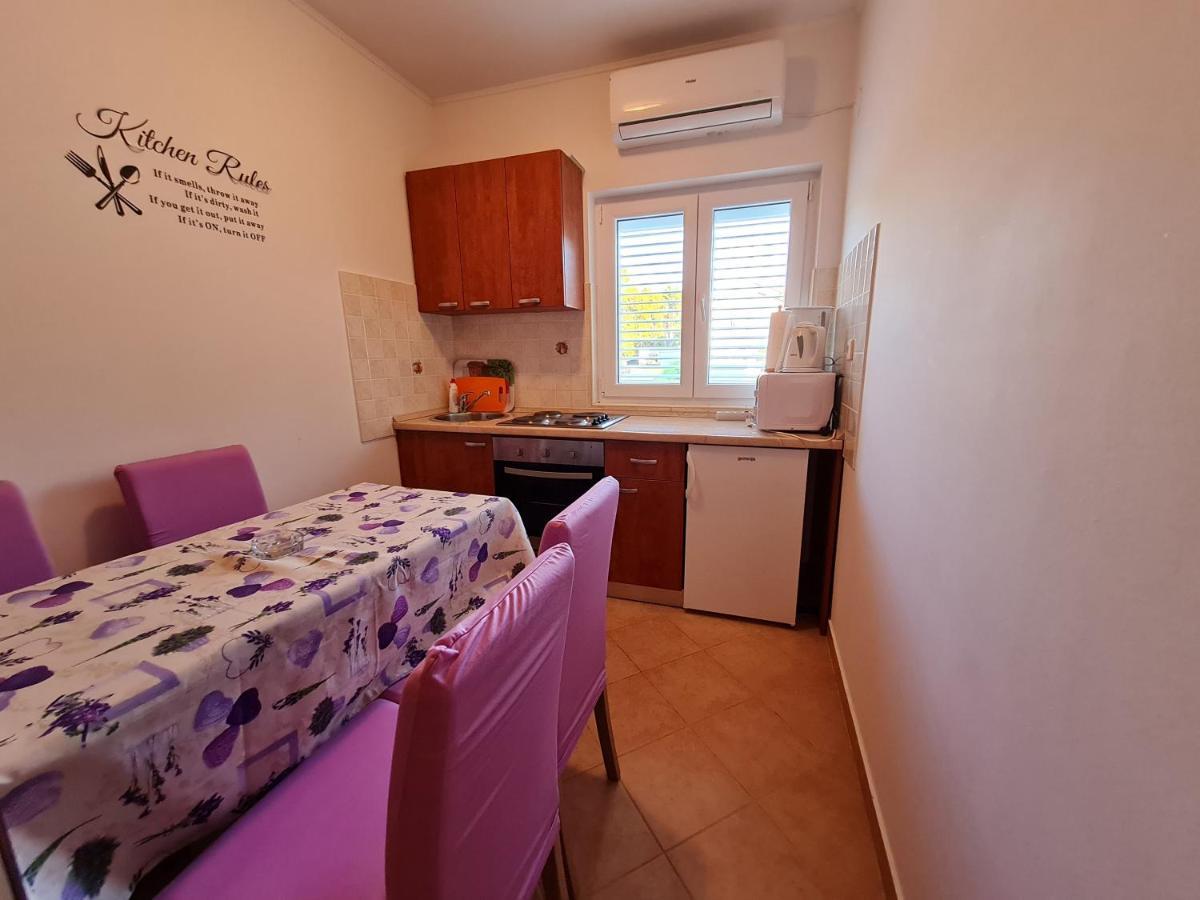 Apartments Nada Mundanije ภายนอก รูปภาพ