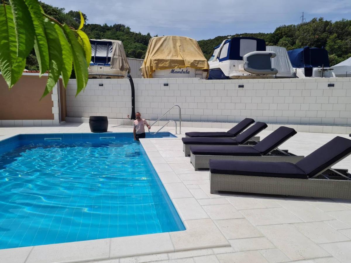 Apartments Nada Mundanije ภายนอก รูปภาพ